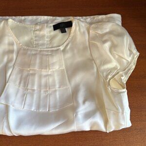 Brooks Brothers dry cleaned Silk fully lined very elegant, short sleeve blouse